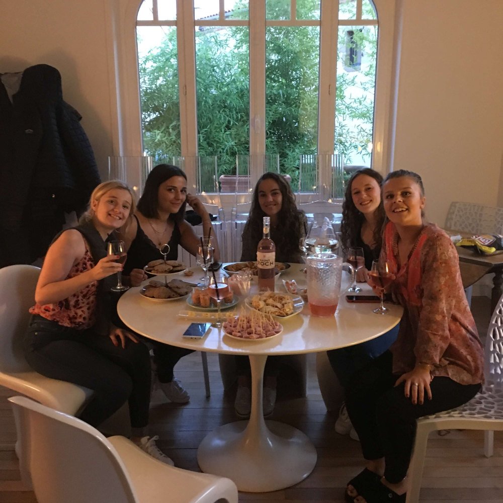 Večera s host family, stredná škola Francúzsko